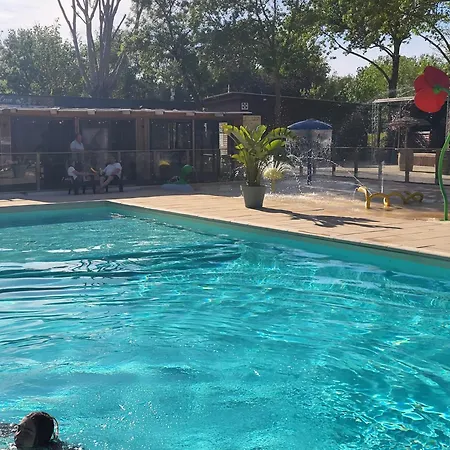 Campingplatz Le Val De Cesse *