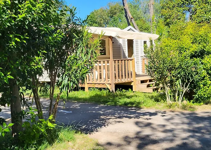 Kemping Le Val De Cesse *