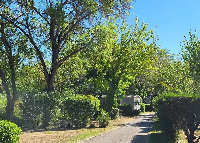 Le Val De Cesse * Mirepeisset