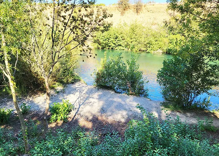 Le Val De Cesse * Mirepeisset